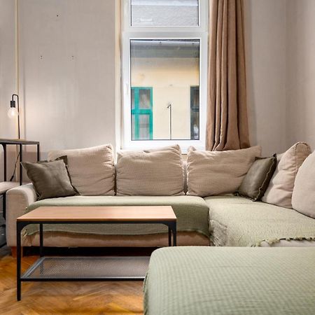 Apartment With Free Parking 布达佩斯 外观 照片